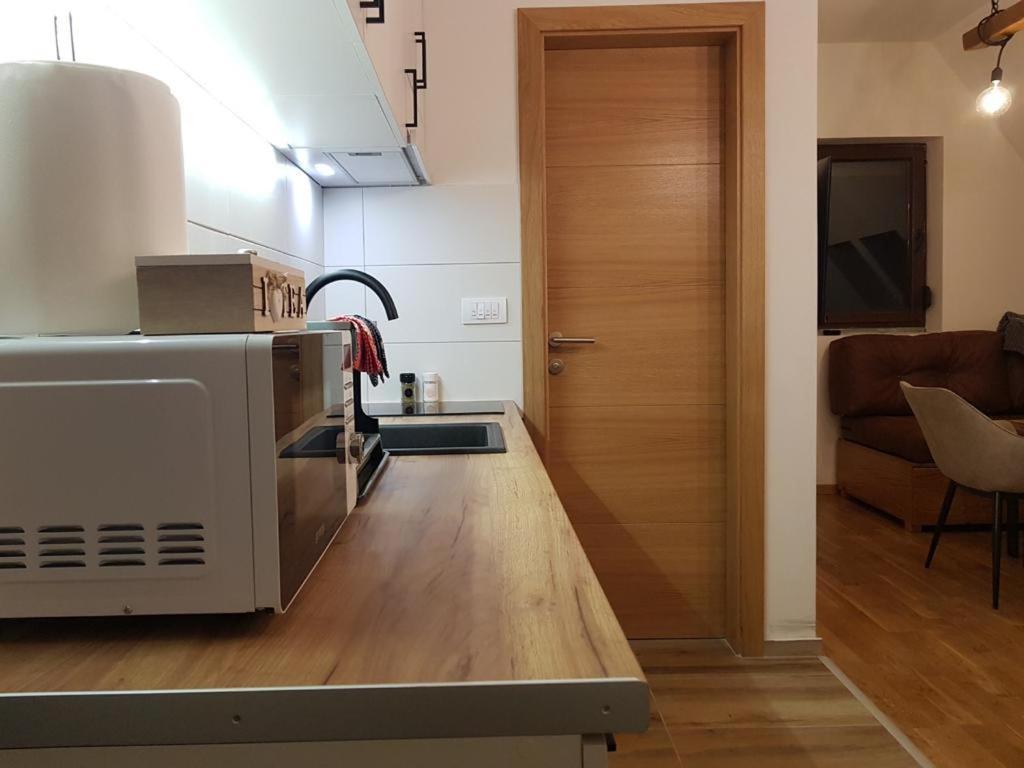 Wood Apartmani - Vila Zimska Idila ياهورينا المظهر الخارجي الصورة