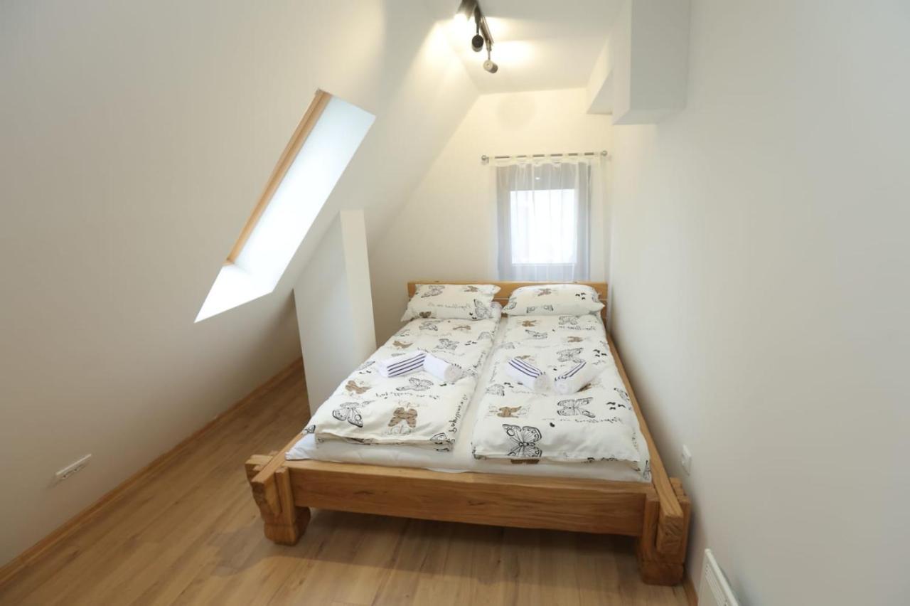 Wood Apartmani - Vila Zimska Idila ياهورينا المظهر الخارجي الصورة