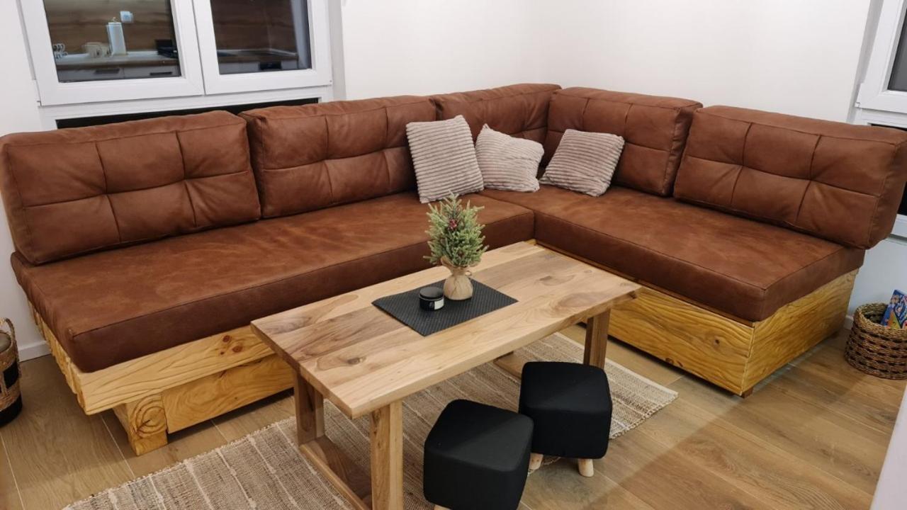 Wood Apartmani - Vila Zimska Idila ياهورينا المظهر الخارجي الصورة