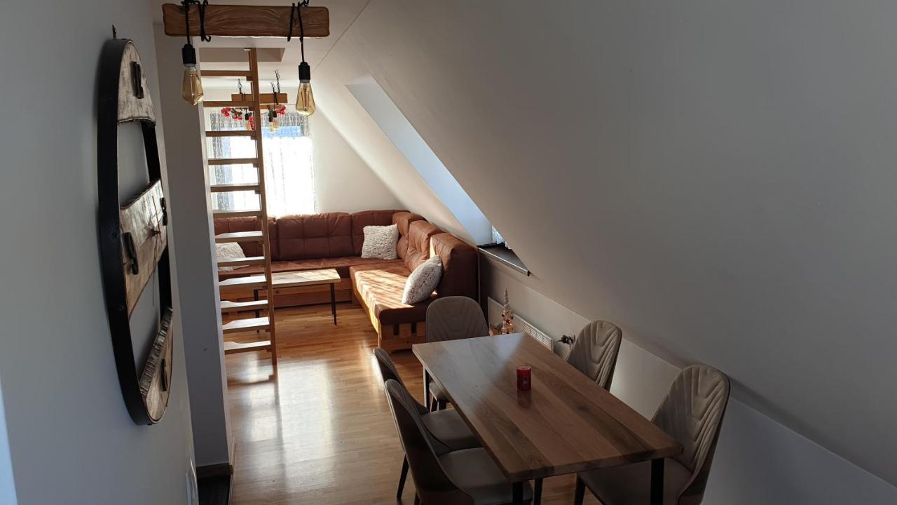 Wood Apartmani - Vila Zimska Idila ياهورينا المظهر الخارجي الصورة