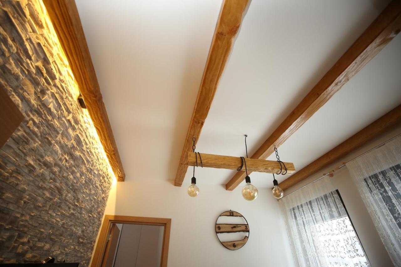 Wood Apartmani - Vila Zimska Idila ياهورينا المظهر الخارجي الصورة