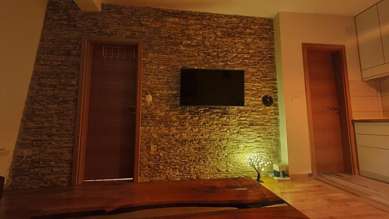 Wood Apartmani - Vila Zimska Idila ياهورينا المظهر الخارجي الصورة